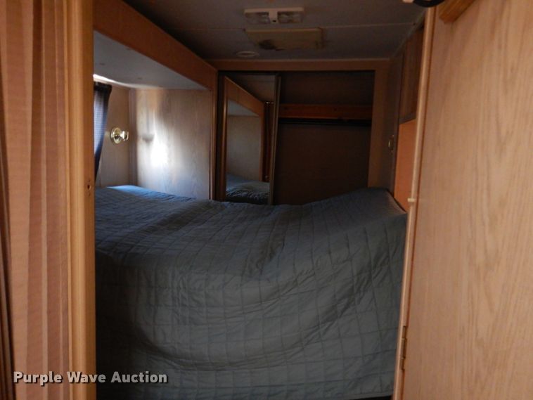 image for item DK8708 1999 Franklin  camper