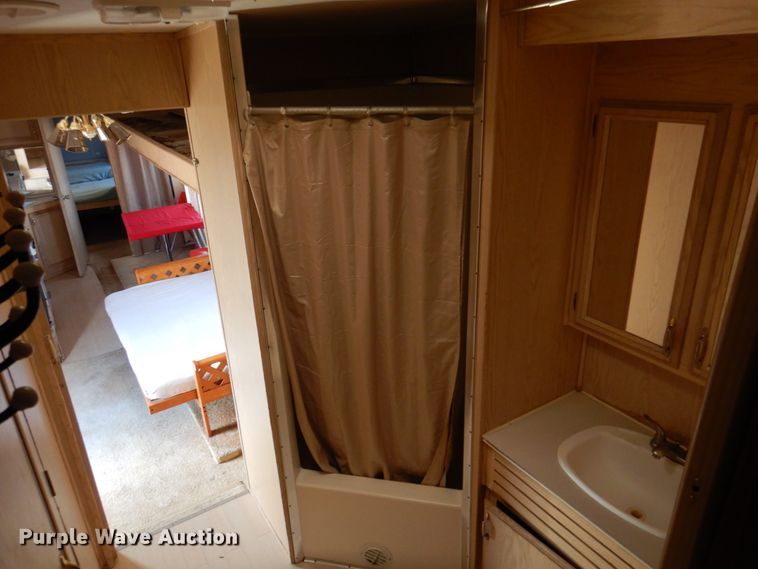 image for item DK8708 1999 Franklin  camper