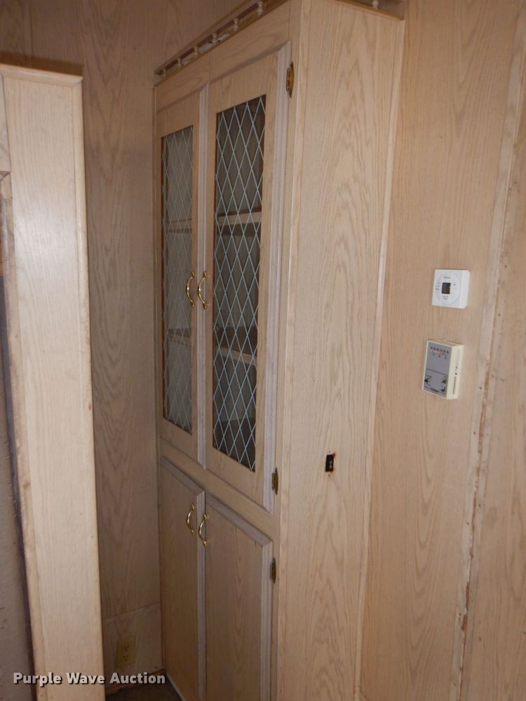 image for item DK8708 1999 Franklin  camper