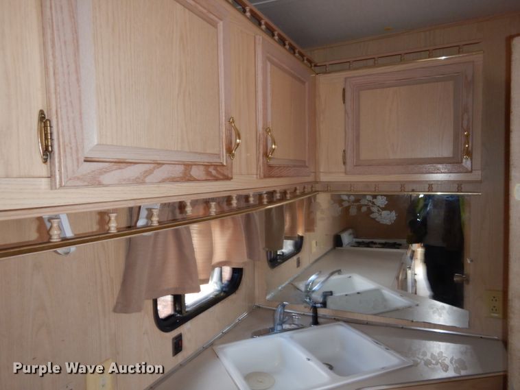 image for item DK8708 1999 Franklin  camper