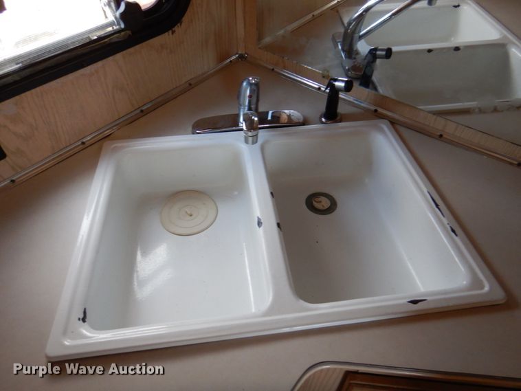 image for item DK8708 1999 Franklin  camper