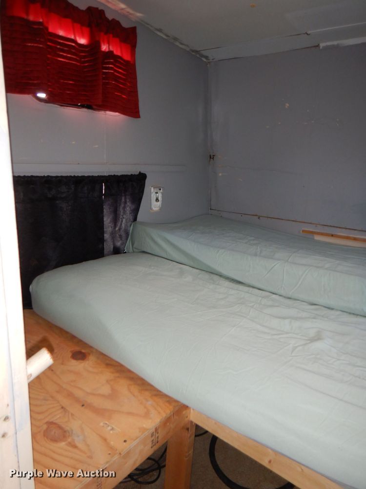 image for item DK8708 1999 Franklin  camper