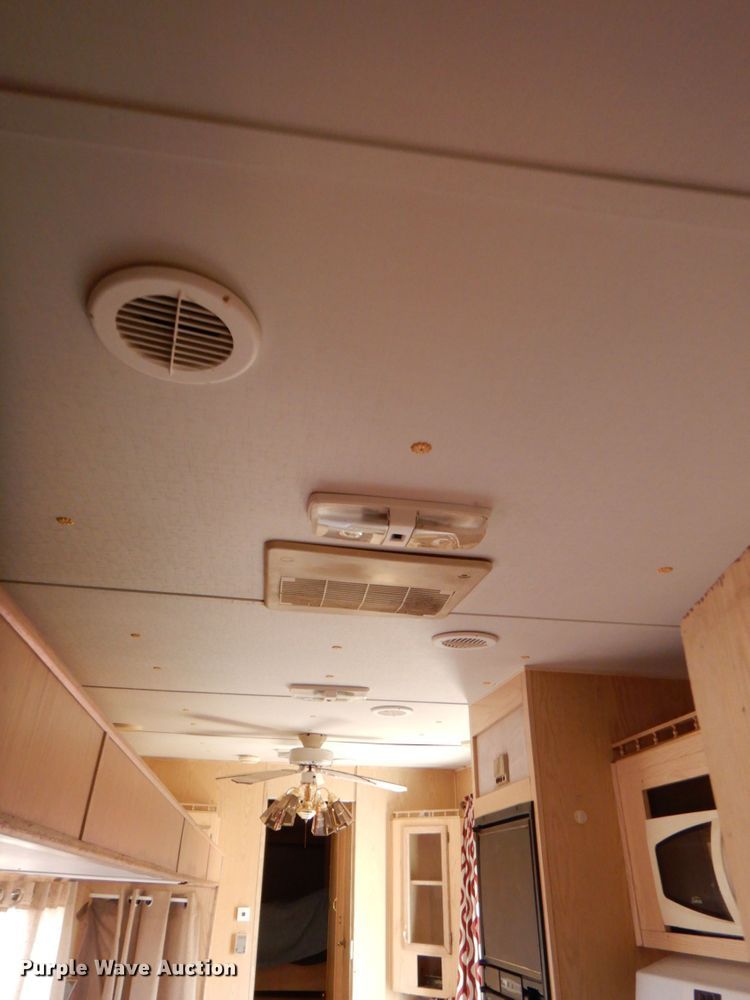 image for item DK8708 1999 Franklin  camper