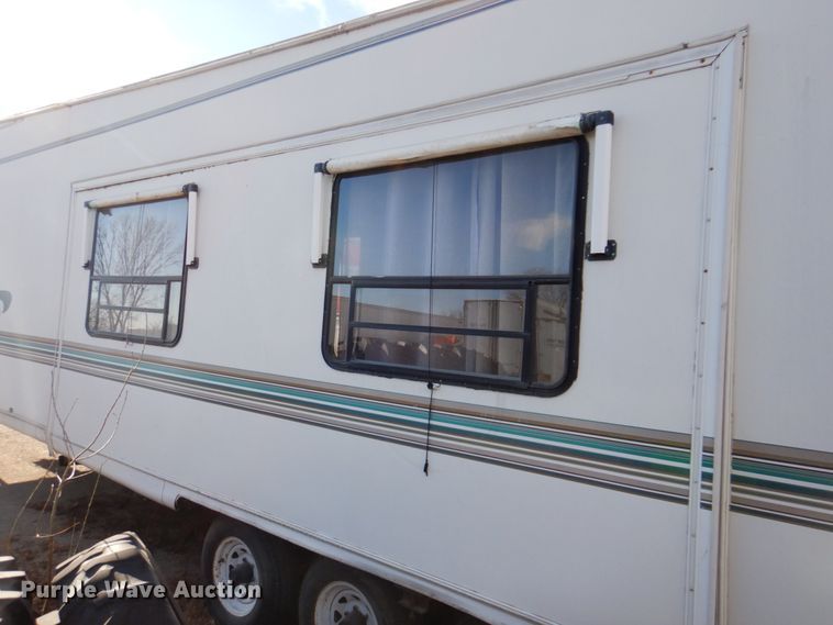 image for item DK8708 1999 Franklin  camper