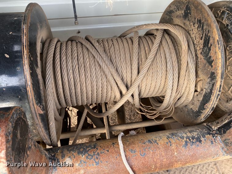 image for item DL1330 2007 International 4300  Crew Cab flatbed truck