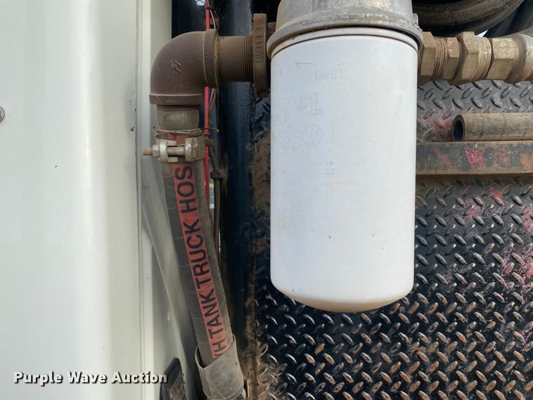 image for item DL1330 2007 International 4300  Crew Cab flatbed truck