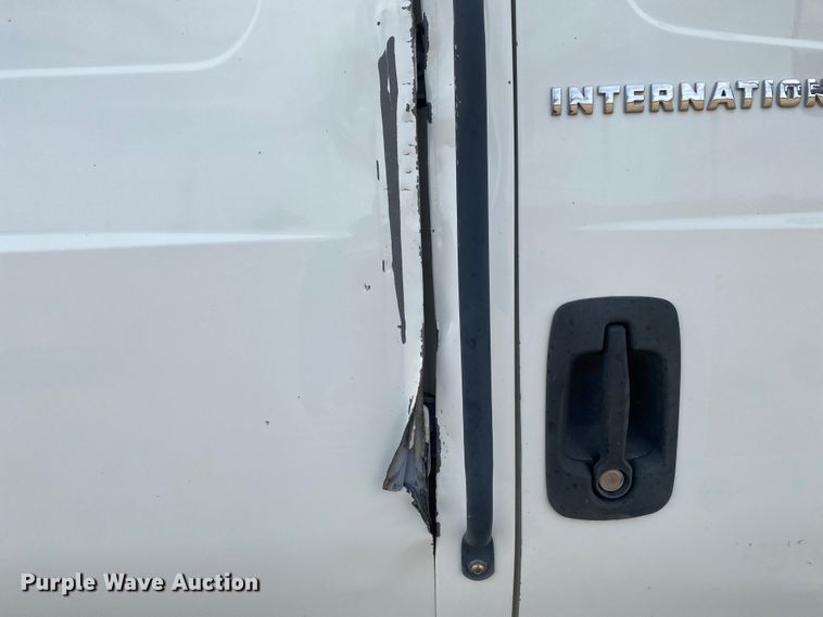 image for item DL1330 2007 International 4300  Crew Cab flatbed truck