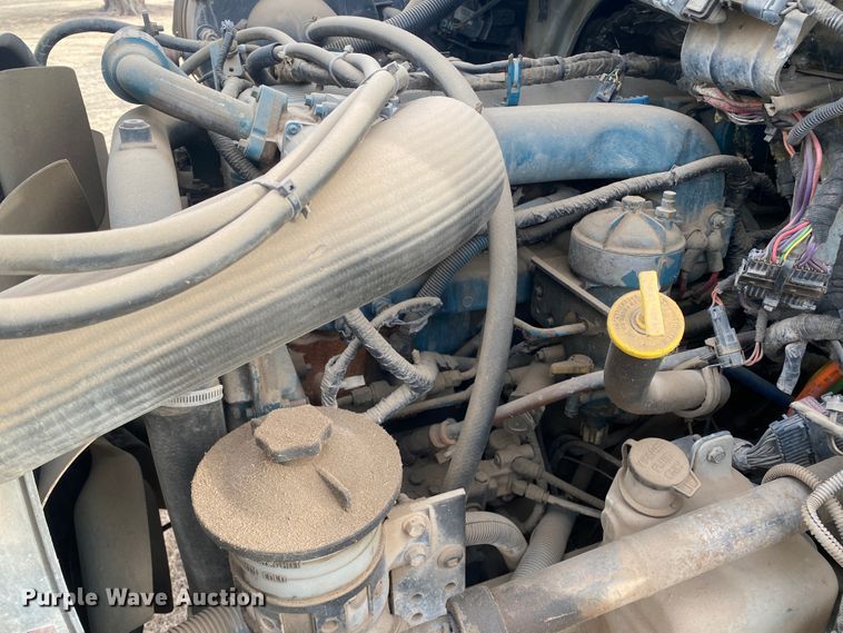 image for item DL1330 2007 International 4300  Crew Cab flatbed truck