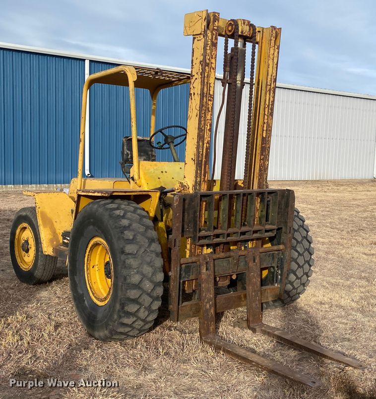 image for item DL1331 Hyster  forklift