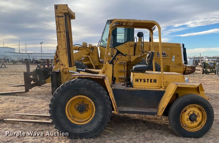 image for item DL1331 Hyster  forklift