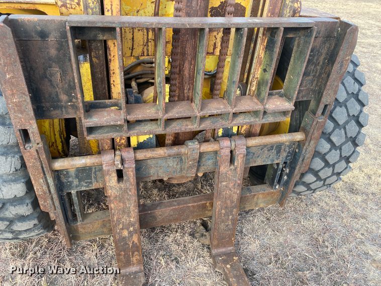 image for item DL1331 Hyster  forklift