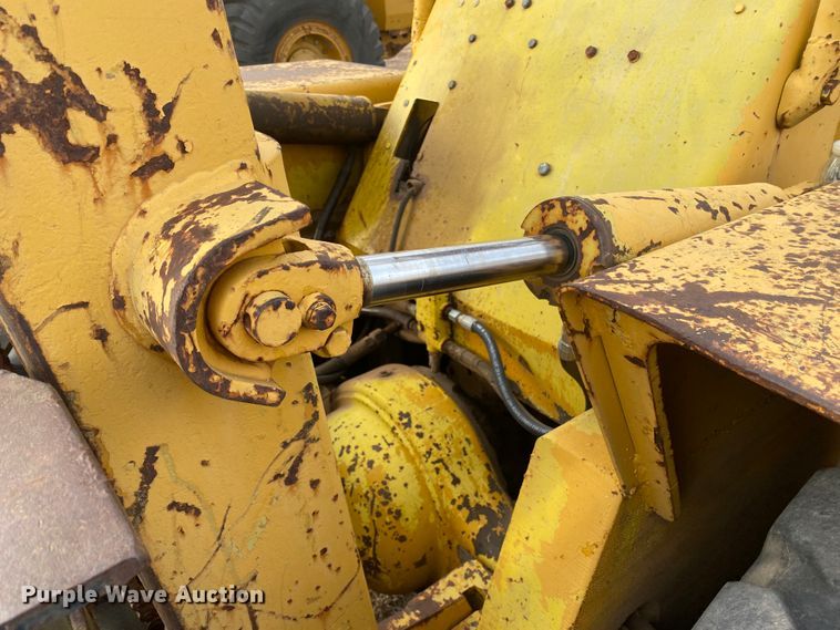 image for item DL1331 Hyster  forklift