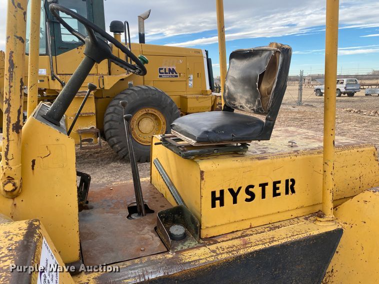 image for item DL1331 Hyster  forklift