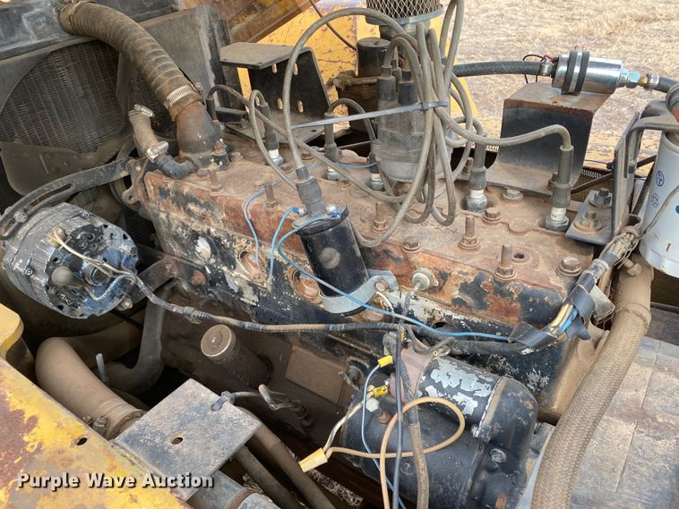 image for item DL1331 Hyster  forklift