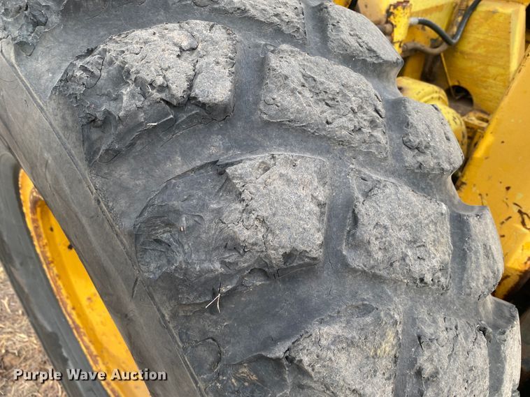 image for item DL1331 Hyster  forklift