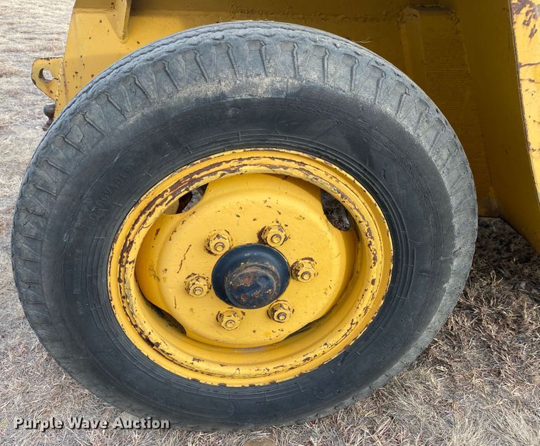 image for item DL1331 Hyster  forklift