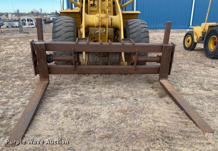 image for item DL1332 2004 Kawasaki 80Z V  wheel loader