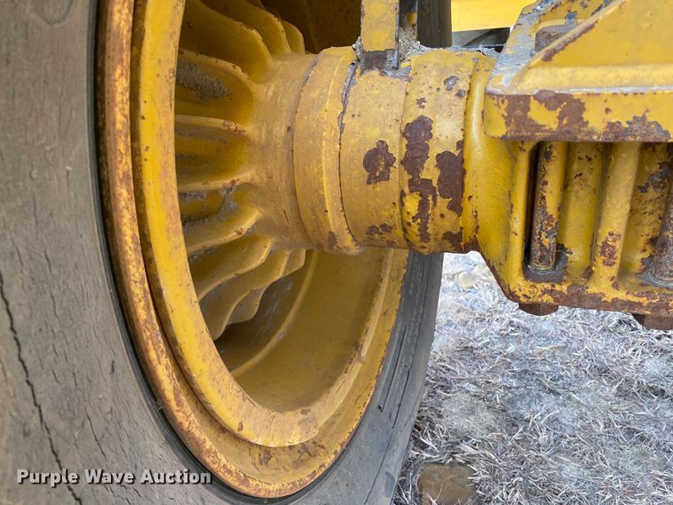 image for item DL1332 2004 Kawasaki 80Z V  wheel loader