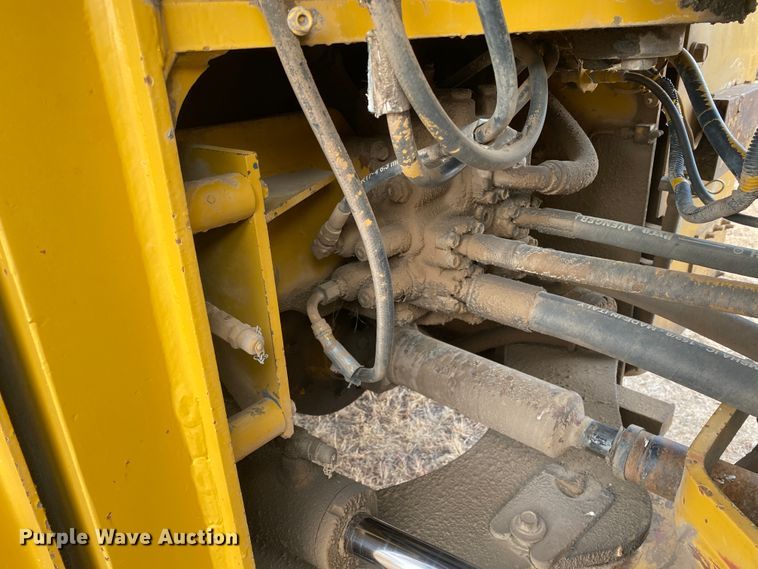 image for item DL1332 2004 Kawasaki 80Z V  wheel loader