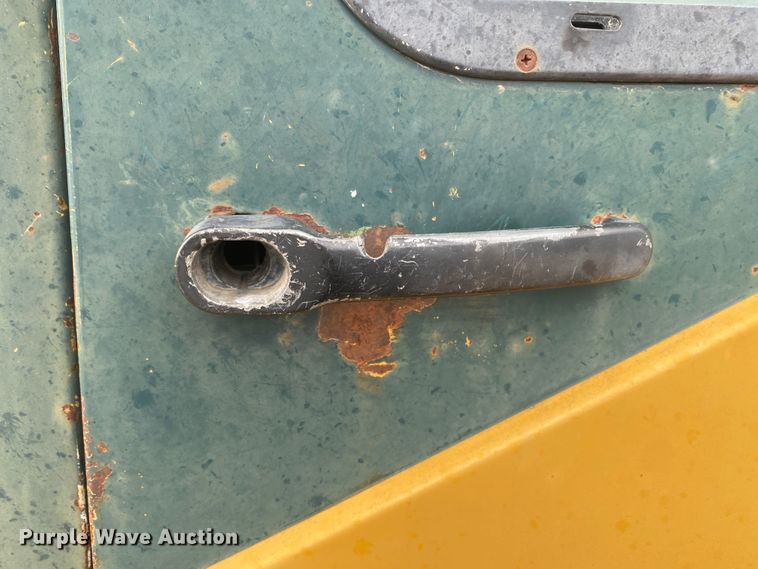 image for item DL1332 2004 Kawasaki 80Z V  wheel loader