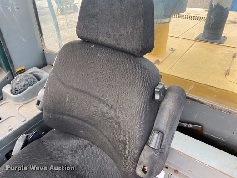 image for item DL1332 2004 Kawasaki 80Z V  wheel loader