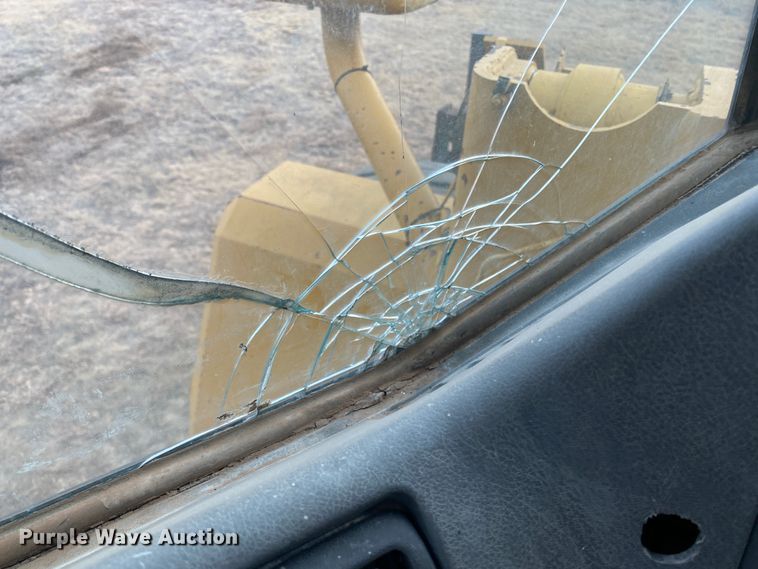 image for item DL1332 2004 Kawasaki 80Z V  wheel loader