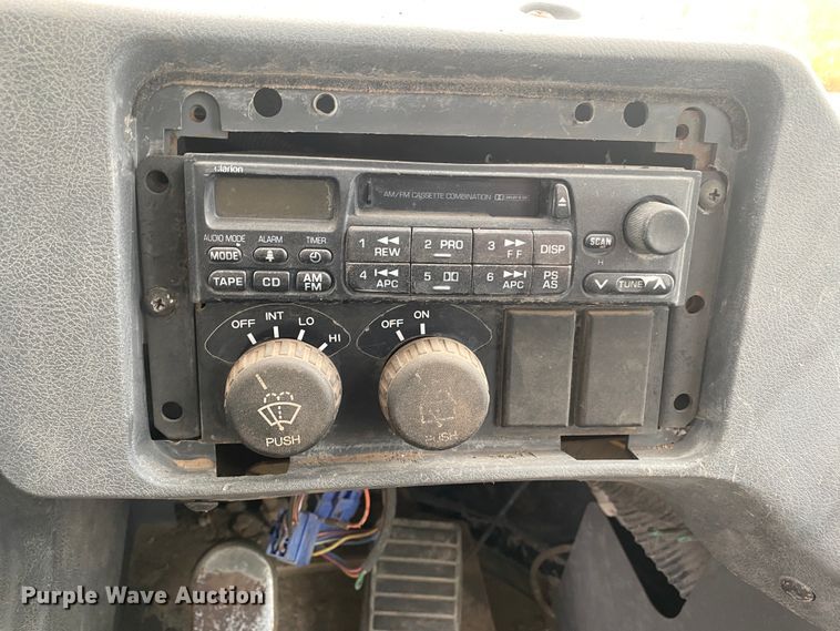 image for item DL1332 2004 Kawasaki 80Z V  wheel loader