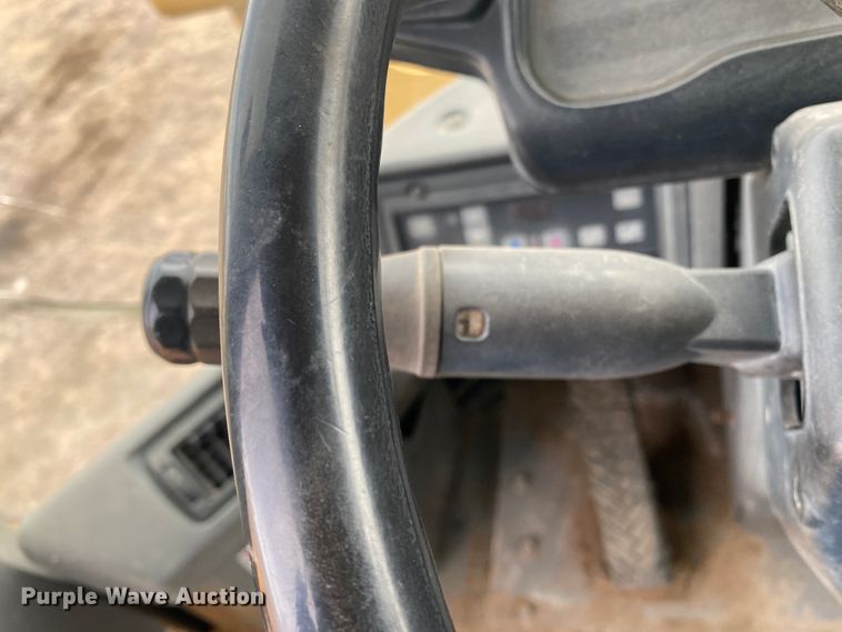 image for item DL1332 2004 Kawasaki 80Z V  wheel loader