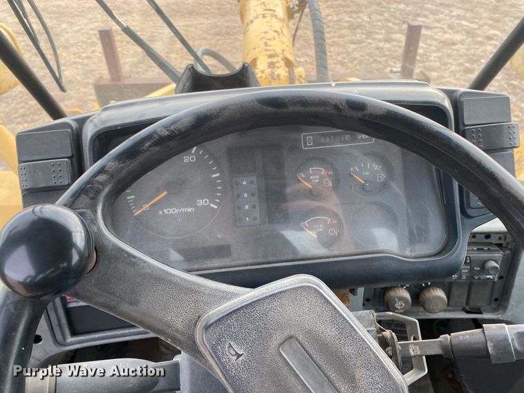 image for item DL1332 2004 Kawasaki 80Z V  wheel loader