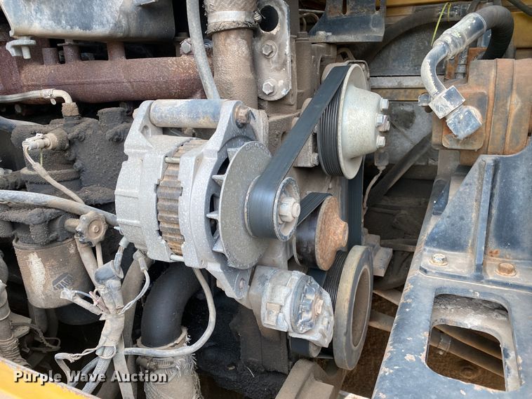 image for item DL1332 2004 Kawasaki 80Z V  wheel loader