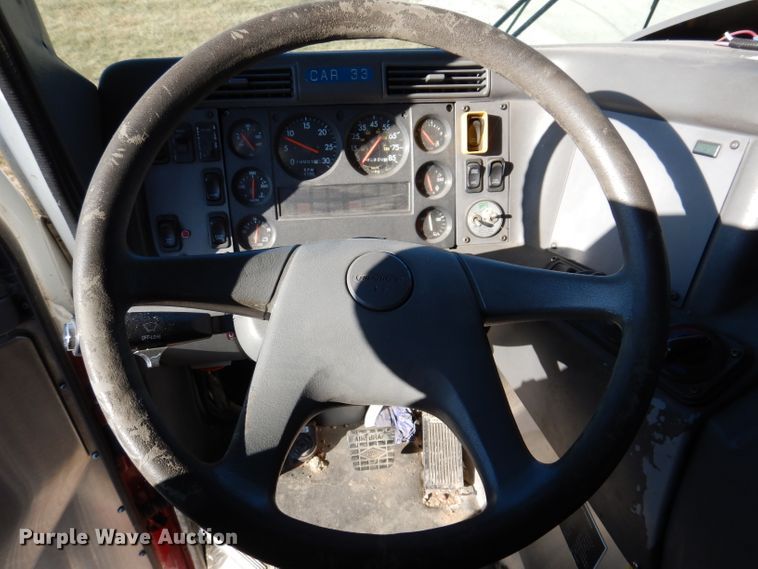 image for item DL5899 2005 American Lafrance L24M-75  aerial platform fire truck