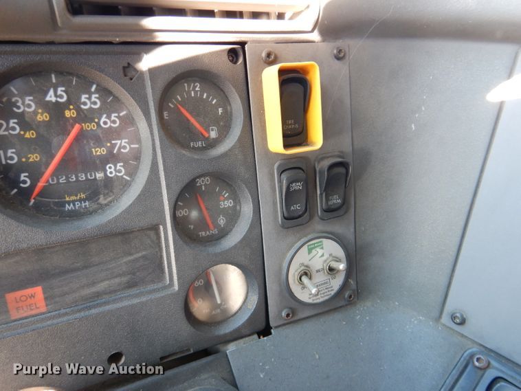 image for item DL5899 2005 American Lafrance L24M-75  aerial platform fire truck