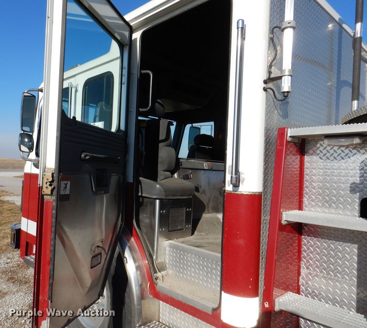 image for item DL5899 2005 American Lafrance L24M-75  aerial platform fire truck