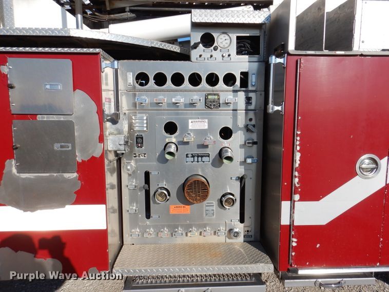 image for item DL5899 2005 American Lafrance L24M-75  aerial platform fire truck