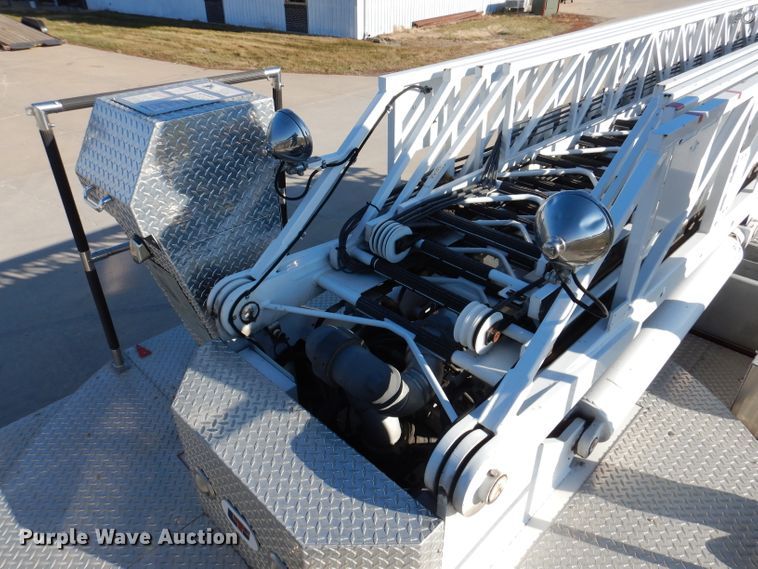 image for item DL5899 2005 American Lafrance L24M-75  aerial platform fire truck