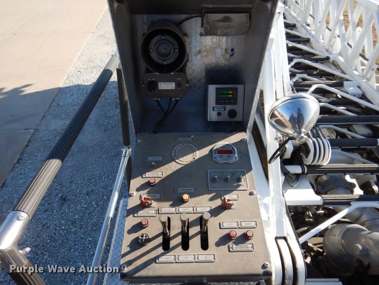 image for item DL5899 2005 American Lafrance L24M-75  aerial platform fire truck