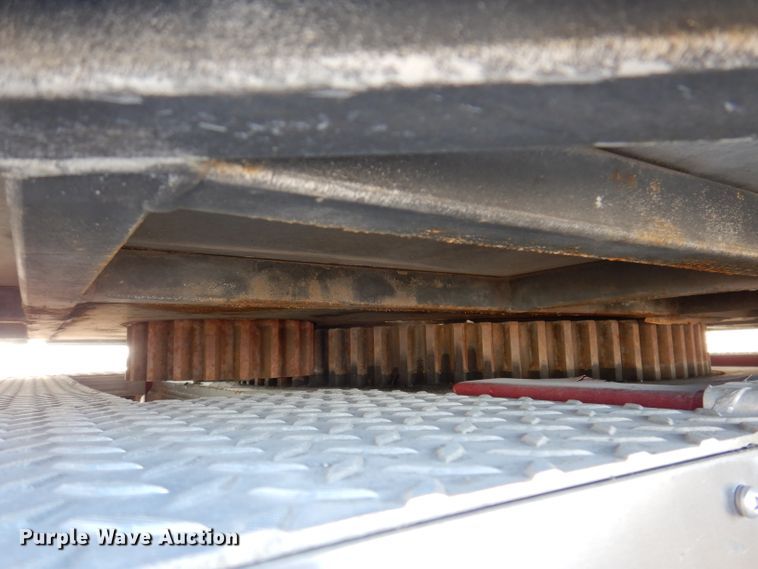 image for item DL5899 2005 American Lafrance L24M-75  aerial platform fire truck