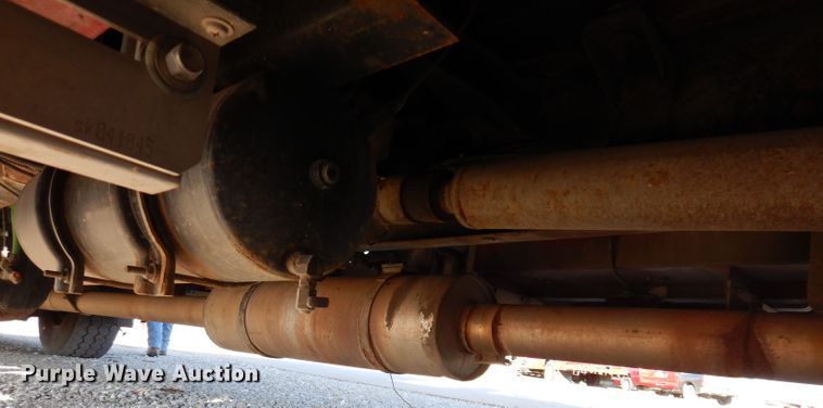 image for item DL5899 2005 American Lafrance L24M-75  aerial platform fire truck