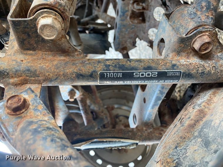 image for item DL6798 2005 Honda  ATV