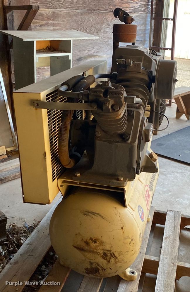 image for item DL6799 2005 Ingersoll Rand 2475  air compressor