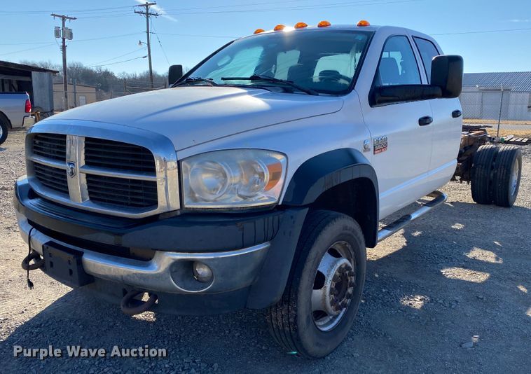 image for item DL6801 2008 Dodge Ram 5500HD  Quad Cab truck cab and chassis