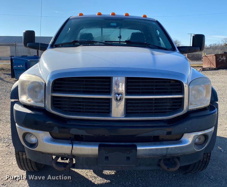 image for item DL6801 2008 Dodge Ram 5500HD  Quad Cab truck cab and chassis