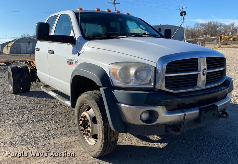 image for item DL6801 2008 Dodge Ram 5500HD  Quad Cab truck cab and chassis