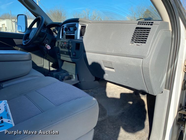 image for item DL6801 2008 Dodge Ram 5500HD  Quad Cab truck cab and chassis