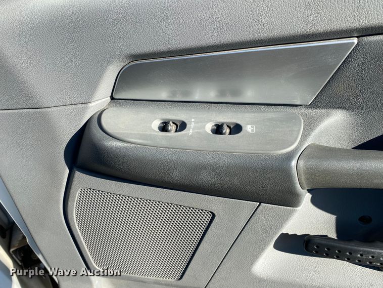 image for item DL6801 2008 Dodge Ram 5500HD  Quad Cab truck cab and chassis