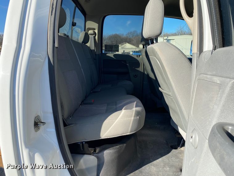 image for item DL6801 2008 Dodge Ram 5500HD  Quad Cab truck cab and chassis