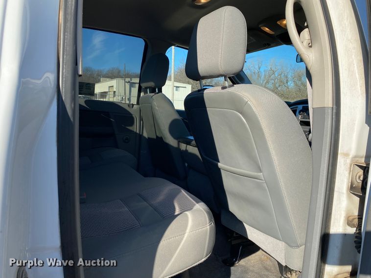 image for item DL6801 2008 Dodge Ram 5500HD  Quad Cab truck cab and chassis