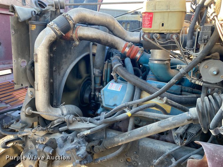 image for item DL6809 2002 International 4700  flatbed truck