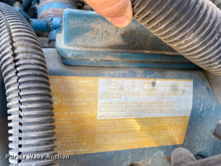 image for item DL6809 2002 International 4700  flatbed truck