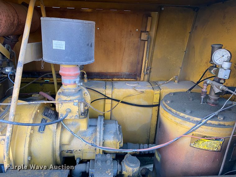 image for item DL6810 Leroi  air compressor